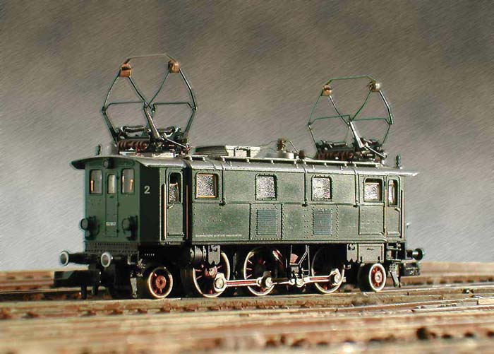 Altbau Ellok mit Stangenantrieb fr leichte Personenzge