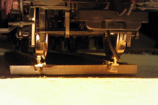 Rillengleis mit Lenz Wagen